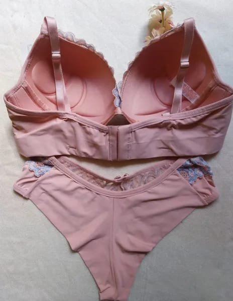 CONJUNTO POLIAMIDA LUXO COM RENDA LÁ DELLE